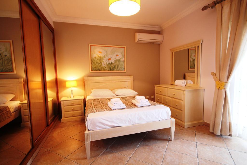 Villa Fonte Santa Quarteira Exteriör bild